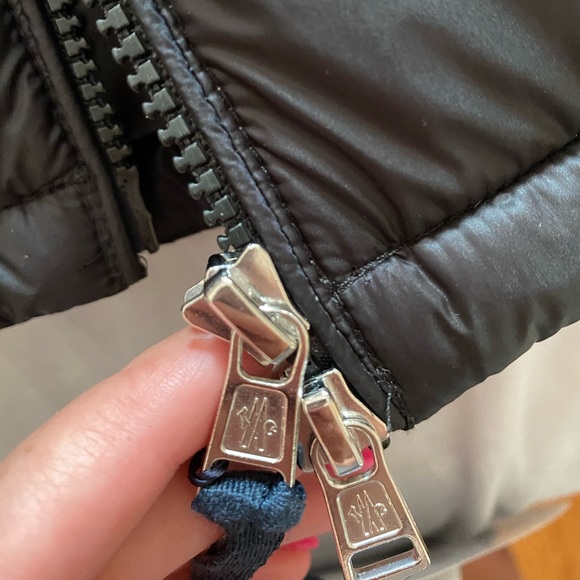 Men’s montcler puffer - Picture 3 of 10